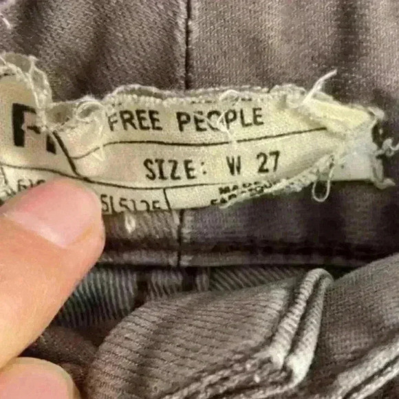 Free people light brown‎ skinny stretchy jeans in excellent condition. Sz 27 - Picture 4 of 5